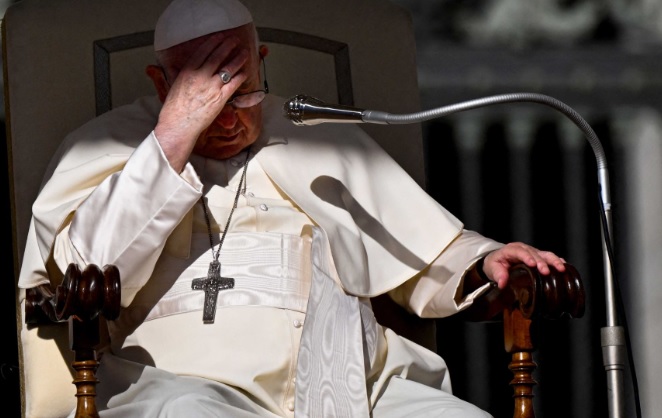 Papa Francisco denuncia "monstruosidades" y "cadáveres torturados" en Ucrania    