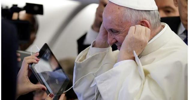  Papa Francisco convoca a comunicar buenas noticias y esperanza