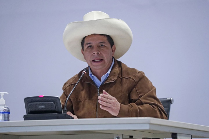 Encuesta de Ipsos revela: “El presidente Castillo enfrenta un problema de liderazgo”