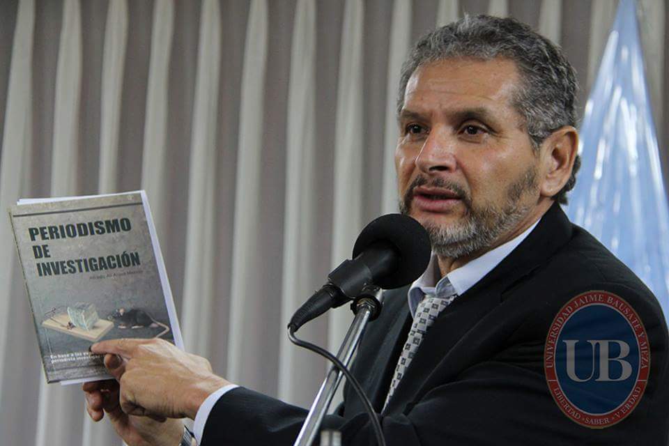 Periodista Alí Alava publica interesante manual Periodismo de Investigación