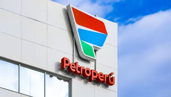 Exviceministro de Economía advierte sobre el impacto de la crisis en Petroperú tras renuncia de su directorio