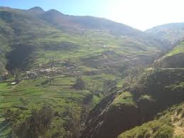 20 familias del distrito de Pira alarmados por agrietamiento de cerro