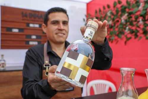 Vodka peruano elaborado de papas nativas obtiene su sexta medalla de oro internacional