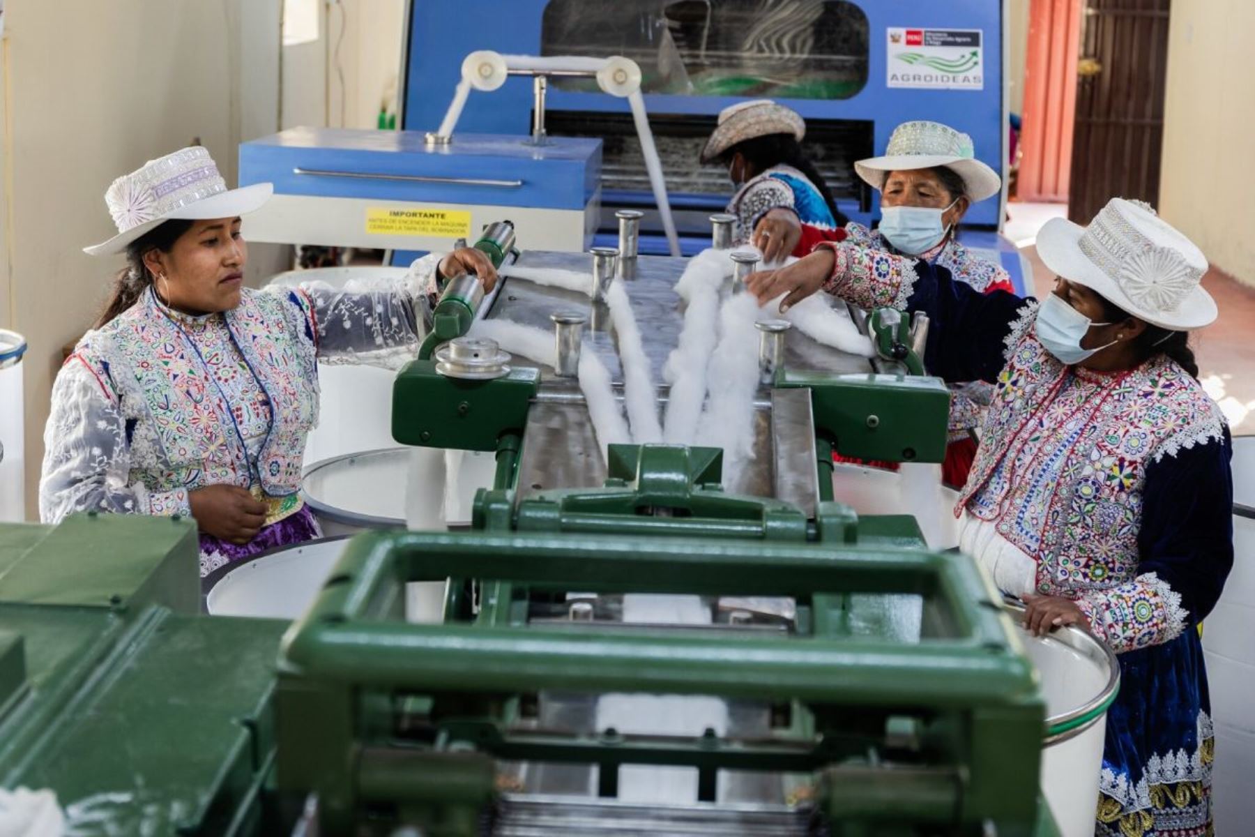 Gobierno benefició a más de 24,000 productores con planes de negocio durante el 2024