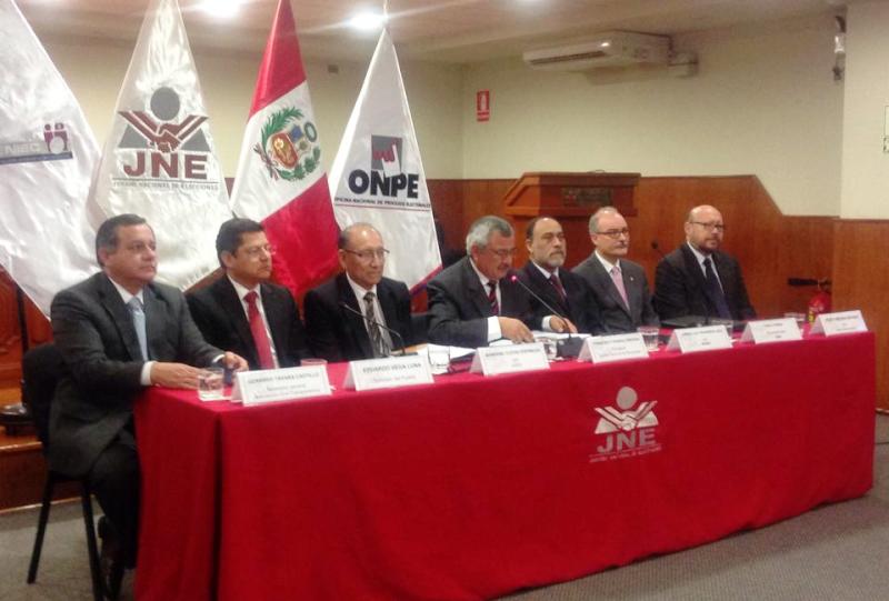 Plataforma por la Reforma Electoral insta a Humala a observar Ley de Partidos Políticos