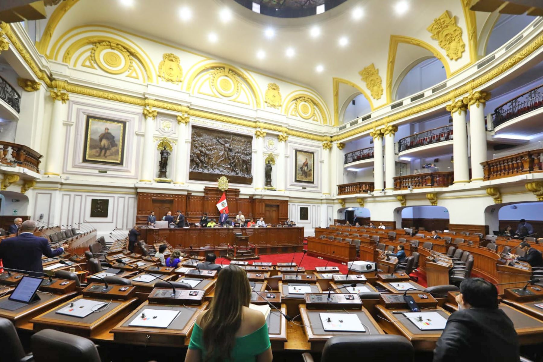 Pleno del Congreso rechazó reelección inmediata para alcaldes y gobernadores regionales