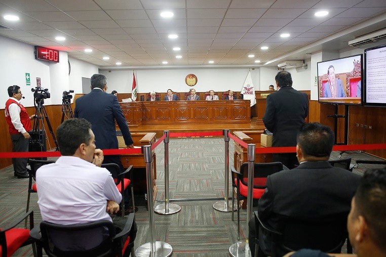 Pleno del JNE vacó a 63 autoridades municipales y regionales en el 2019