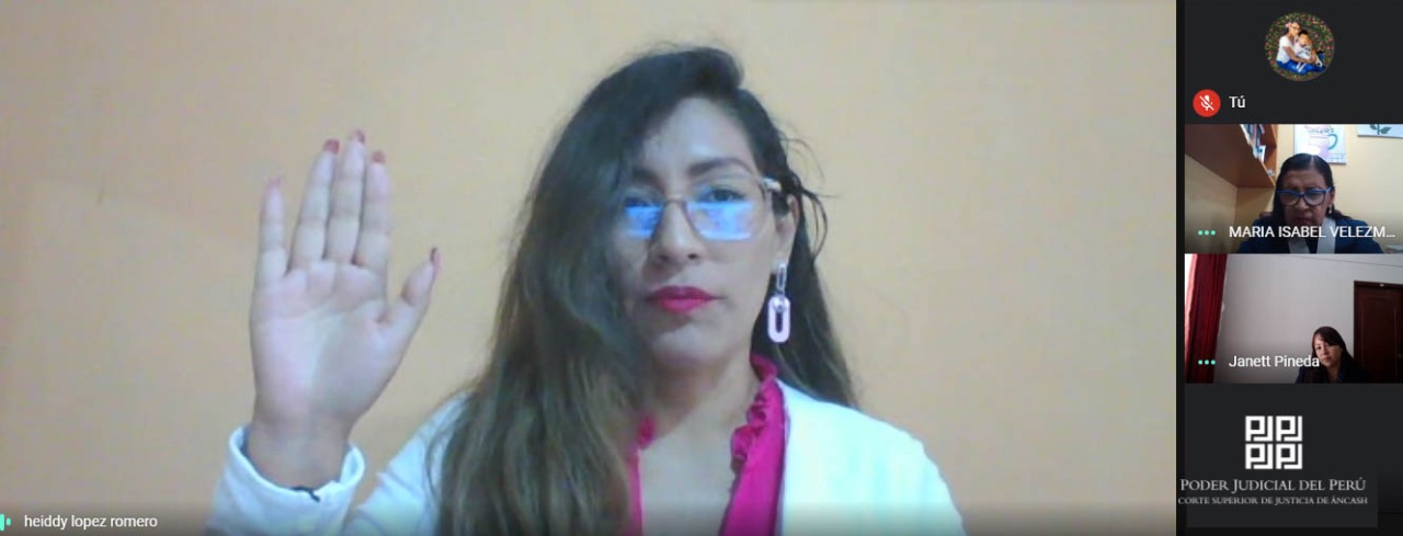 Decana de Juzgados Especializados juramentó a la nueva subprefecta de Huaraz