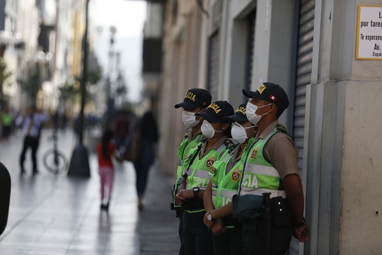Prorrogan estado de emergencia nacional todo octubre por el covid-19