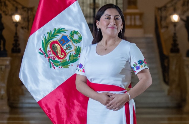 Cerronista Kelly Portalatino juró como nueva ministra de Salud  