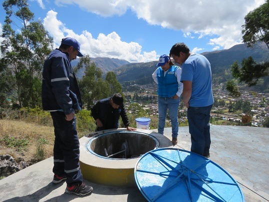 Aprueban reglamento de tarifas para servicios de saneamiento en pequeñas ciudades