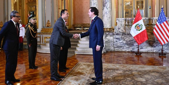 Embajada de EE.UU. en Perú da la bienvenida a embajador Bernie Navarro