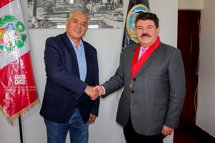 Titular de la Corte de Justicia de Áncash  recibió visita protocolar de congresista Narváez