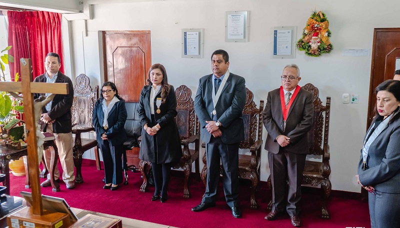 Huaraz: Presidente de la Corte de Justicia de Áncash juramentó a tres jueces 