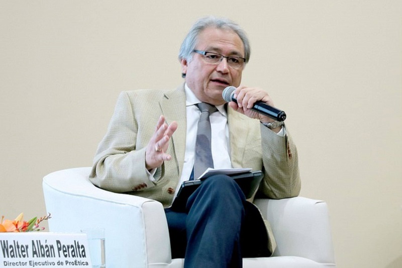 Walter Albán: "Presidente Vizcarra reafirma su compromiso contra la corrupción"