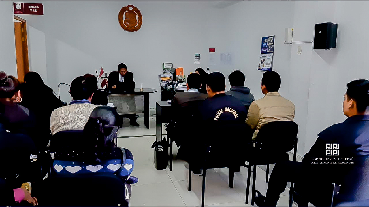 Alcalde César Juárez impulsará reconstrucción de colegios y jardines