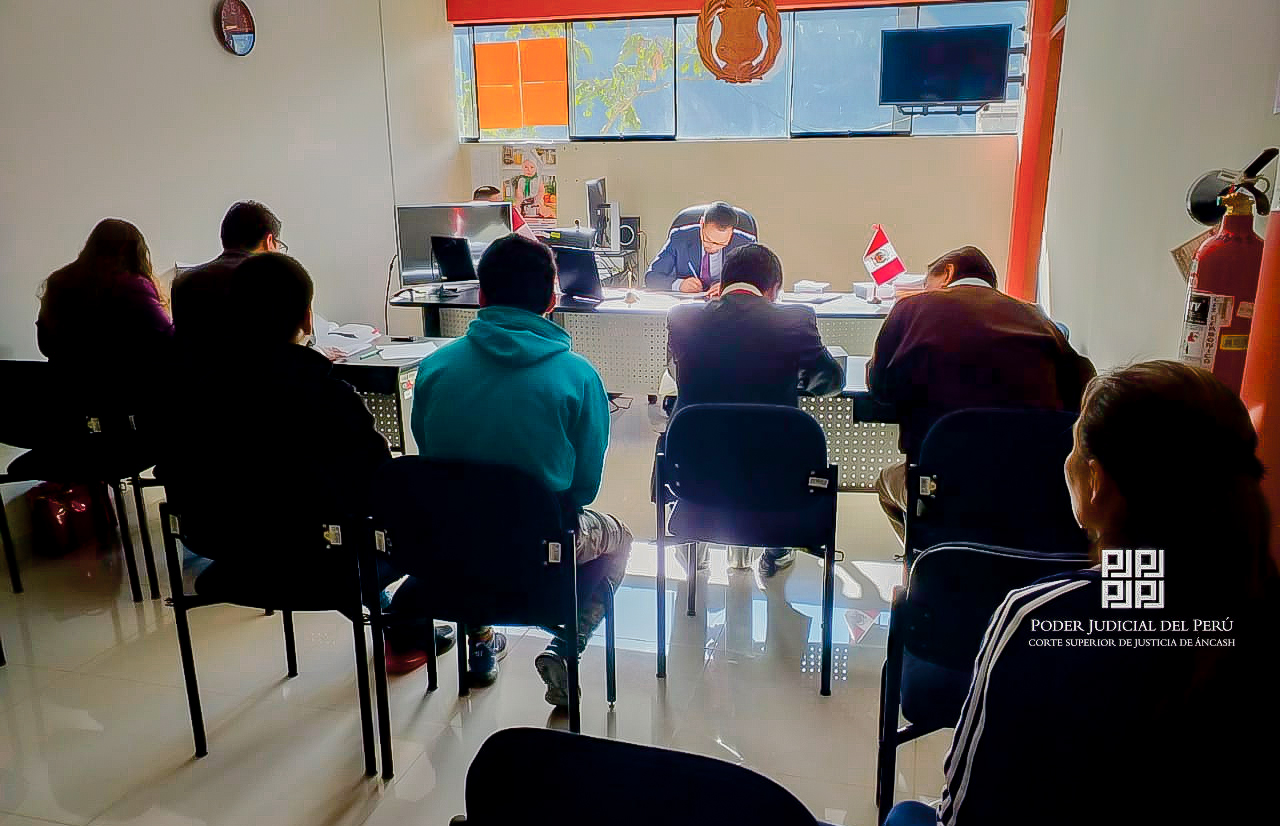 Huaraz:  dictan nueve meses de prisión preventiva contra dos sujetos por posesión de droga   