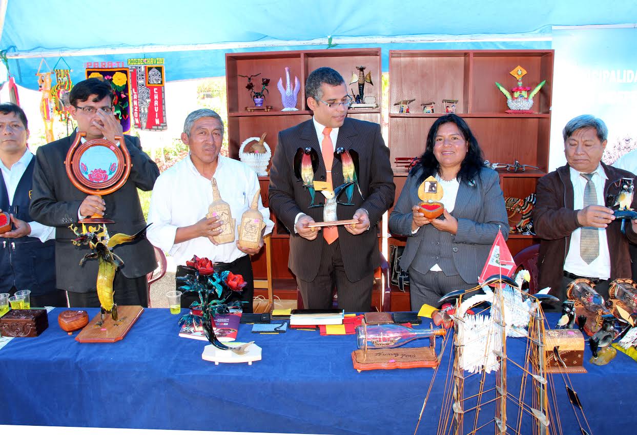 Inauguran expoventa de productos artesanales del penal de Huaraz