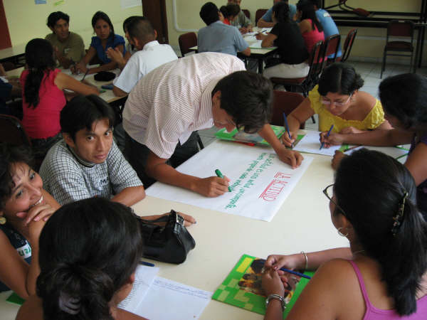 Estudiantes de la Unasam participarán en el programa Ferreycorp 