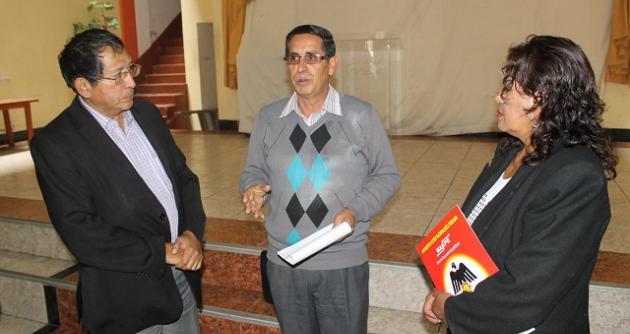 Inician proceso de recolección de firmas para revocar a Waldo Ríos