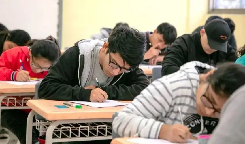 Pronabec deja sin subvención económica de verano a más de 2 mil becarios de universidades públicas