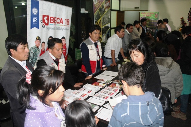 Huaraz: Pronabec realiza feria informativa sobre becas de estudio