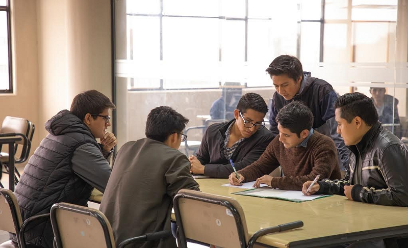 Pronabec lanzó el concurso Beca Perú para estudios universitarios y técnicos