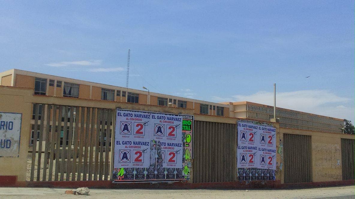 Propaganda del candidato Narváez aparece en hospital de Nuevo Chimbote