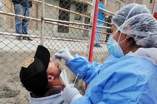 Ministro de Salud sostiene que Perú se prepara para enfrentar una tercera ola del covid-19