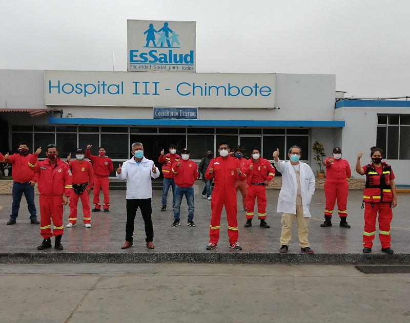 EsSalud Áncash realiza pruebas a bomberos para descartar covid-19