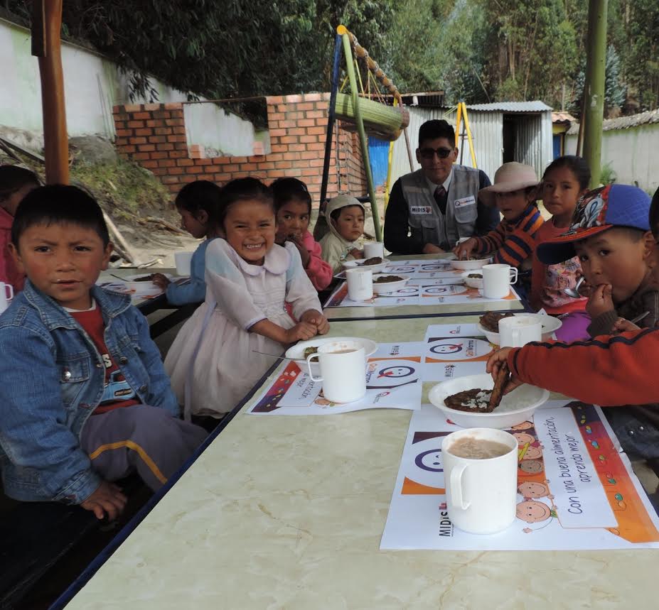 Supervisan servicio de Qali Warma en Recuay