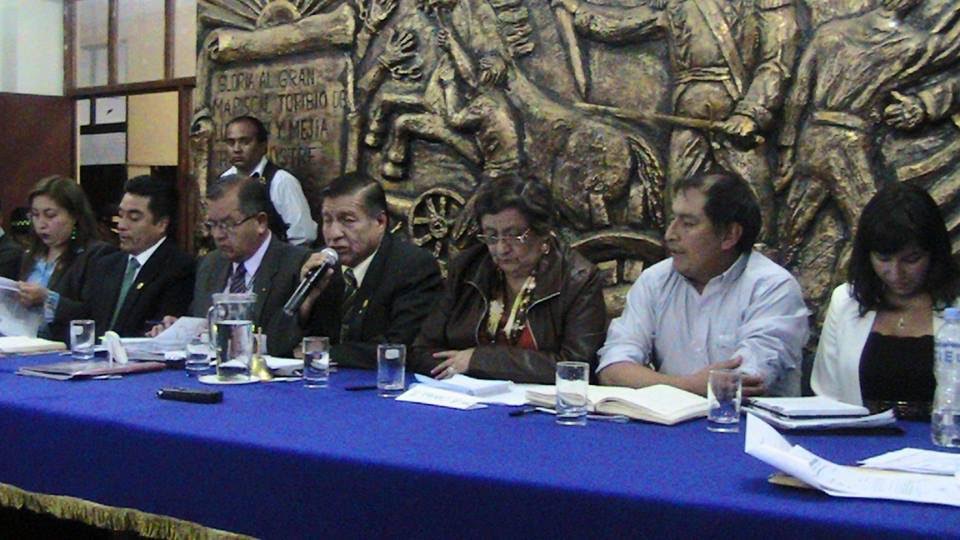  Aprueban la vacancia del regidor Rafael Poma por nepotismo