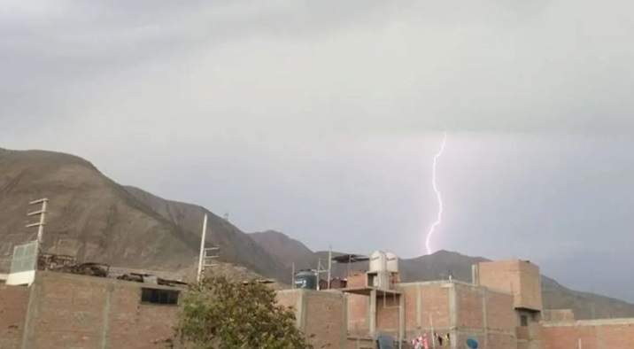 Áncash: adolescente de 15 años murió tras ser impactada por un rayo en Huari