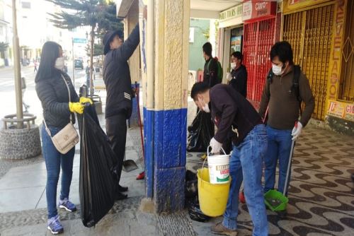 Recogen cerca de 3 toneladas de basura en jornada de limpieza en Huaraz