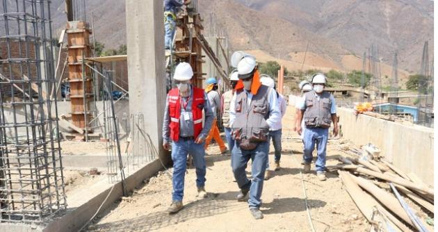 Inician reconstrucción de instituciones educativas en la región Áncash