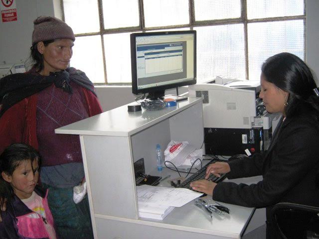  Huaraz: Reniec brindó atención en jornada de acercamiento a la población