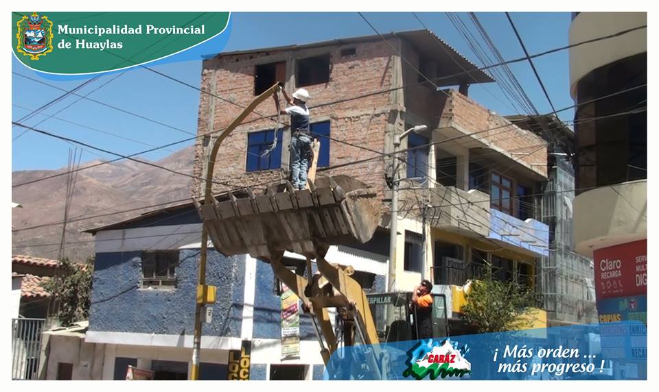 Inician reparación de semáforos en distrito de Caraz