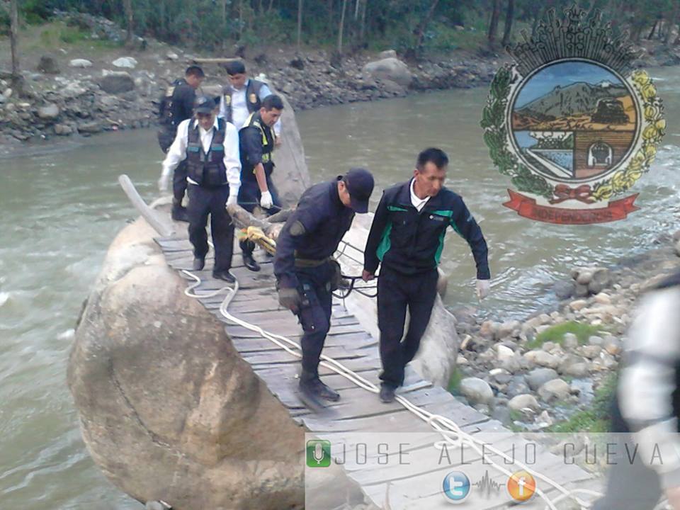 Rescatan cuerpo en estado de descomposición de las aguas del río Santa