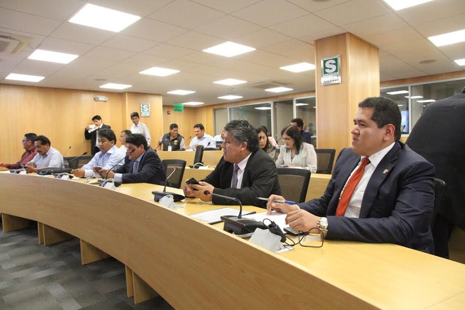 Autoridades exigen ejecución de proyectos viales que integrarán Áncash, Huánuco y San Martín