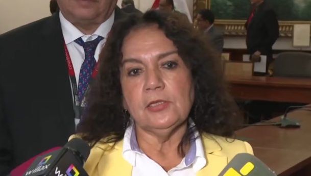 María Acuña descartó blindaje a Dina Boluarte tras archivo de caso Rolex en Subcomisión de Acusaciones 