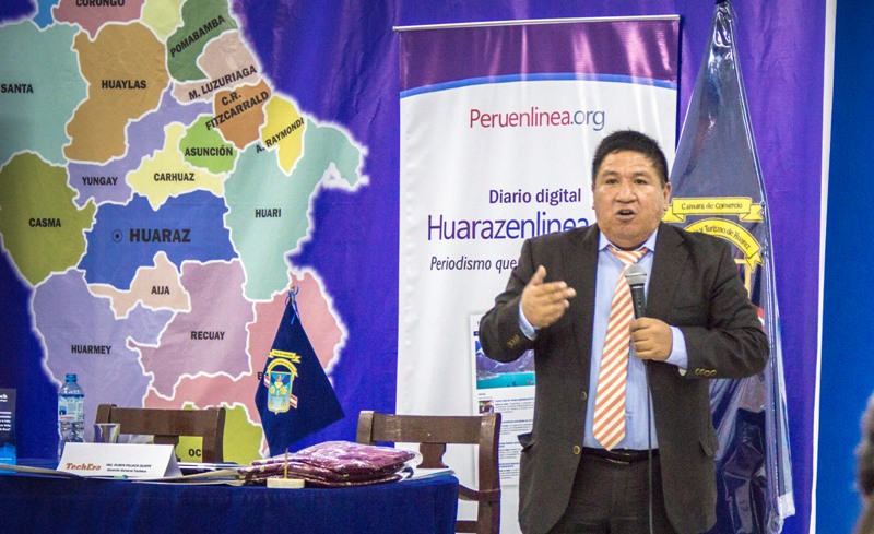 Huaraz: especialista instó al uso tecnologías de la información para desarrollo de las empresas