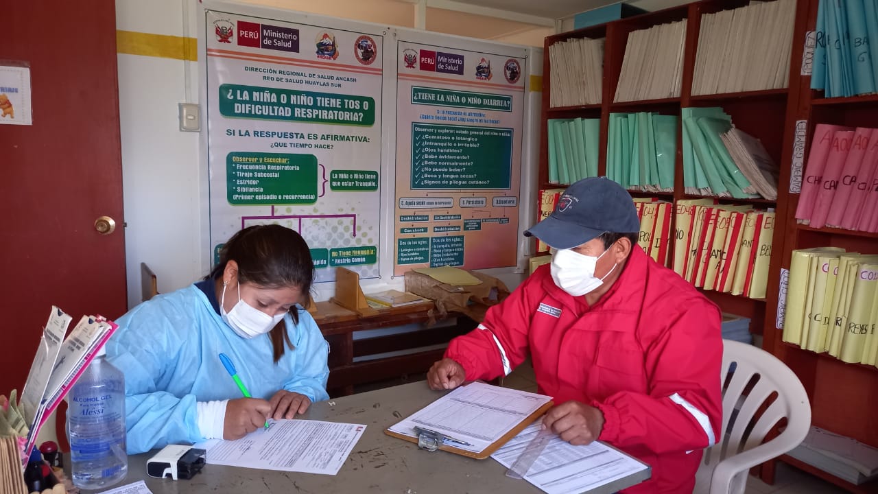 Gestores de Juntos visitan establecimientos de salud de 124 distritos en Ancash