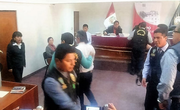 Waldo Ríos es sentenciado a 5 años de cárcel y conducido a carceleta judicial