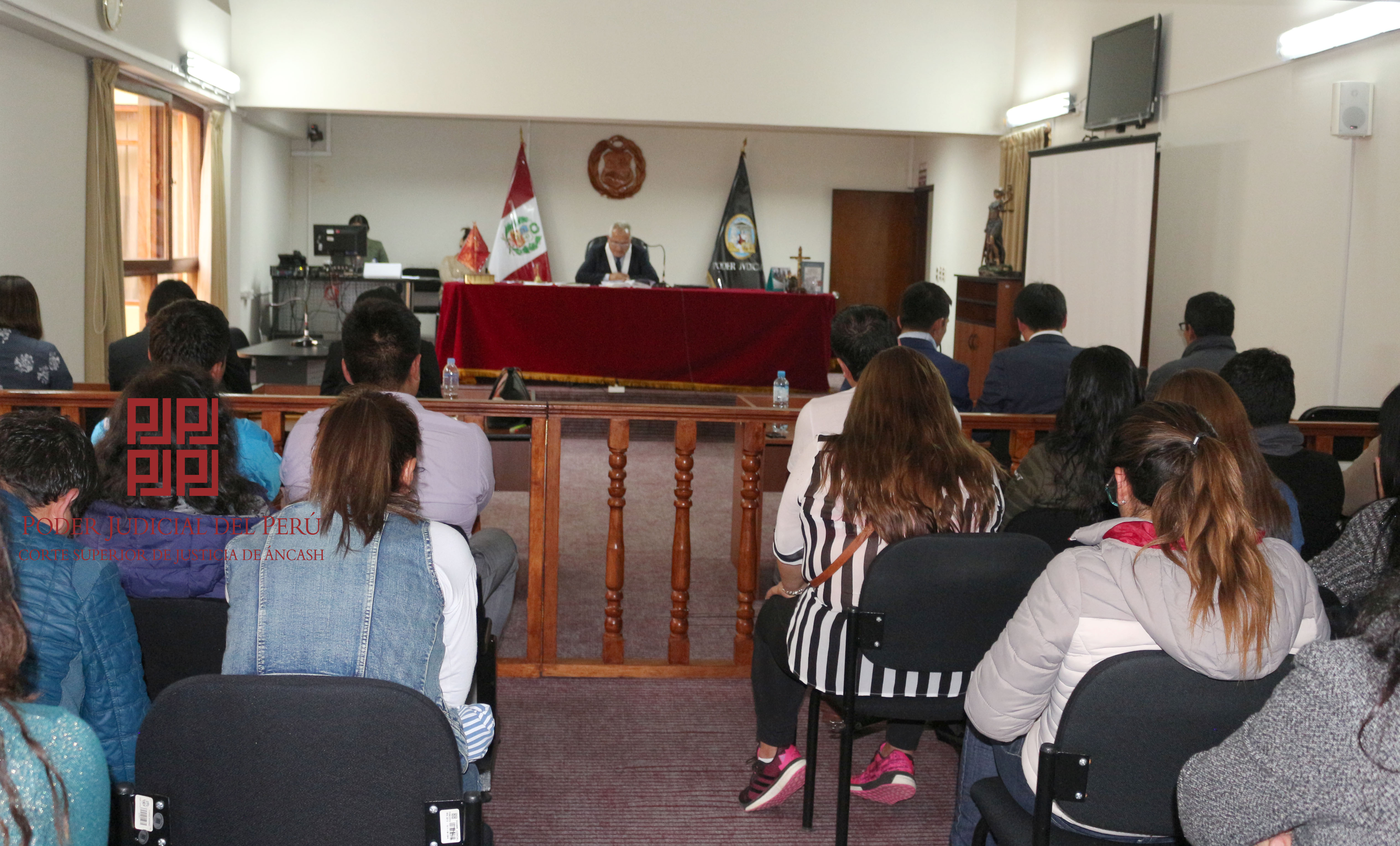 Huaraz: ordenan  seis meses de prisión preventiva contra secretario judicial