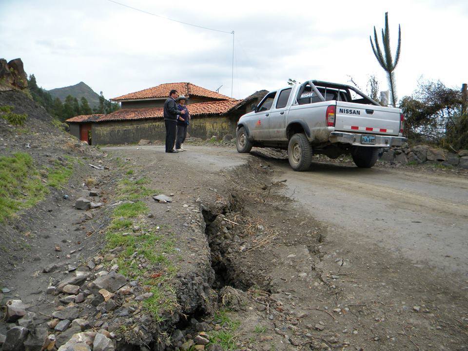 Determinan que reactivación de antiguo deslizamiento provoca grietas en poblado ancashino Socosbamba