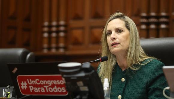 Presidenta del Congreso estima que nuevo Defensor del Pueblo será elegido a fines de julio 