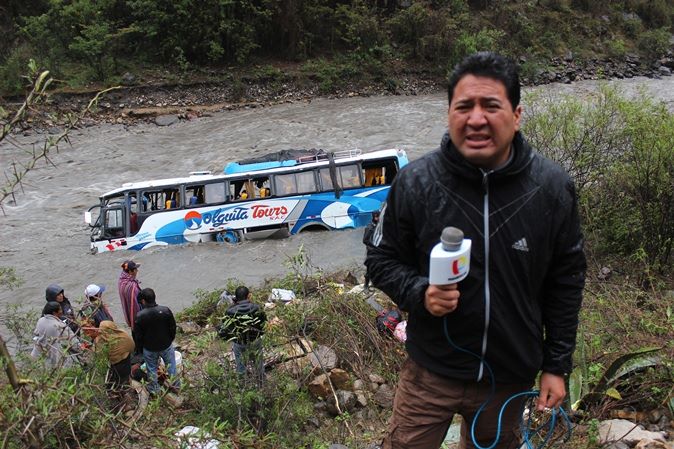 Caída de bus deja 6 muertos y 26 pasajeros heridos en la carretera Huaraz-Llamellín 