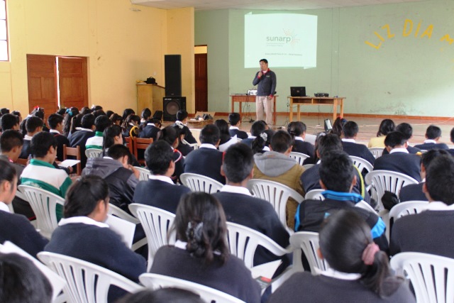 Comunidad educativa de distritos de Ocros participarán en programa denominado "Sunarp te Educa”