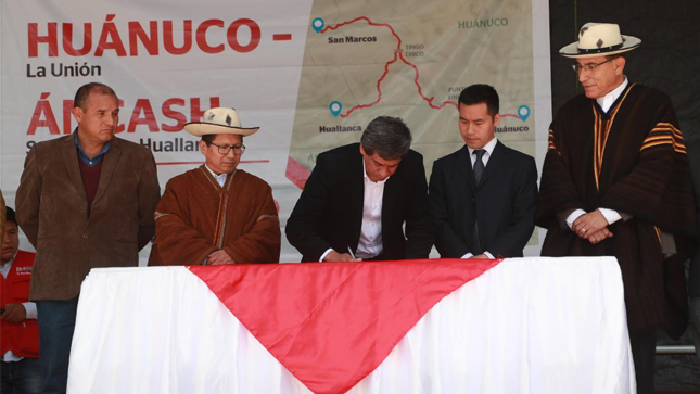 MTC suscribe contrato de ejecución de corredor vial de más de 236 kilómetros que unirá Áncash y Huánuco