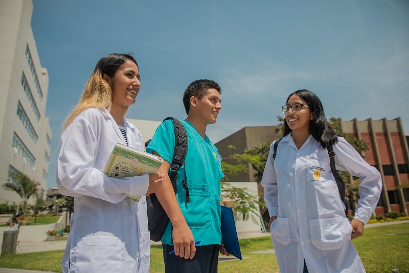 El 57% de talentos de Beca 18 estudiando en universidades e institutos es mujer